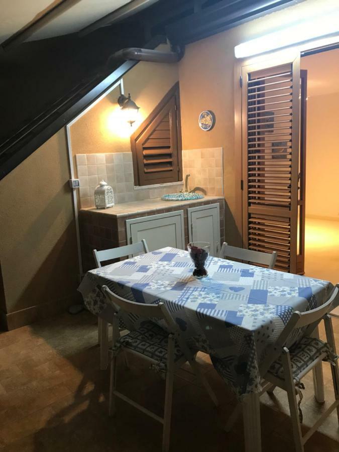 La Casa Del Sole Sorgente Apartment เลโตยานนี ภายนอก รูปภาพ