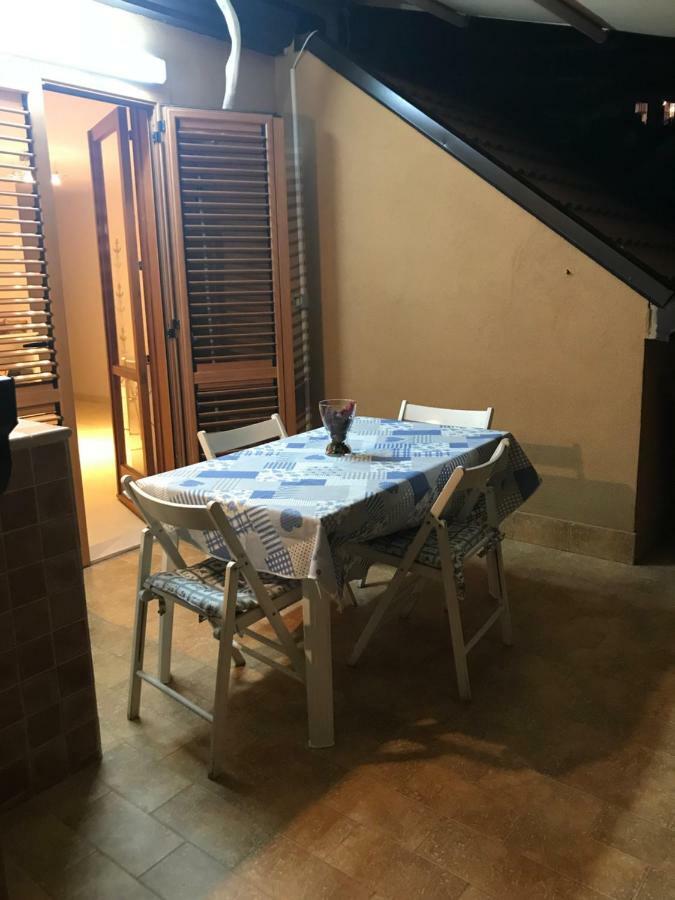 La Casa Del Sole Sorgente Apartment เลโตยานนี ภายนอก รูปภาพ