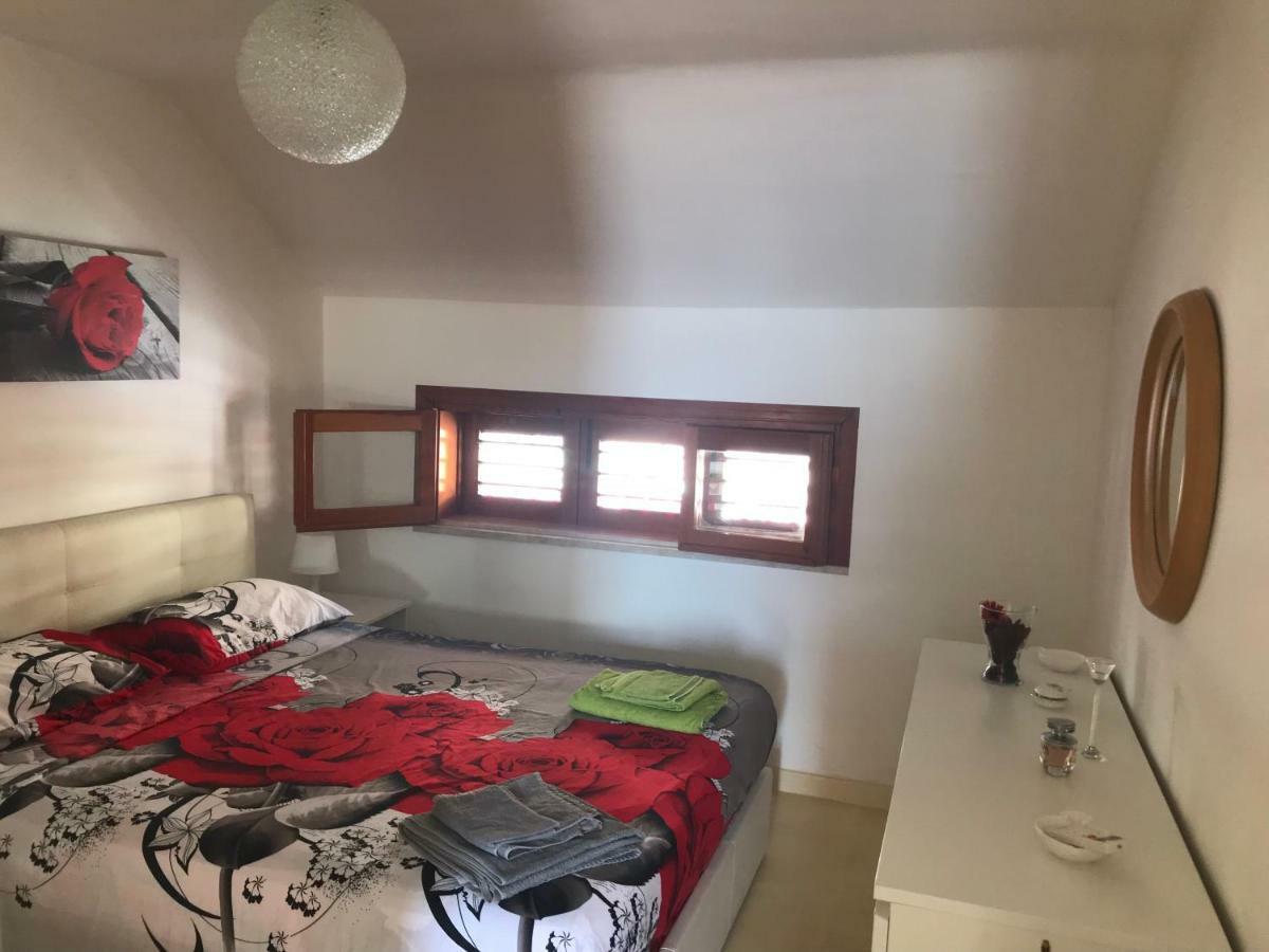 La Casa Del Sole Sorgente Apartment เลโตยานนี ภายนอก รูปภาพ